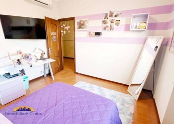 Camera da letto - Villa a Schiera piazza 4 Novembre, 12, Povegliano Veronese - foto 14