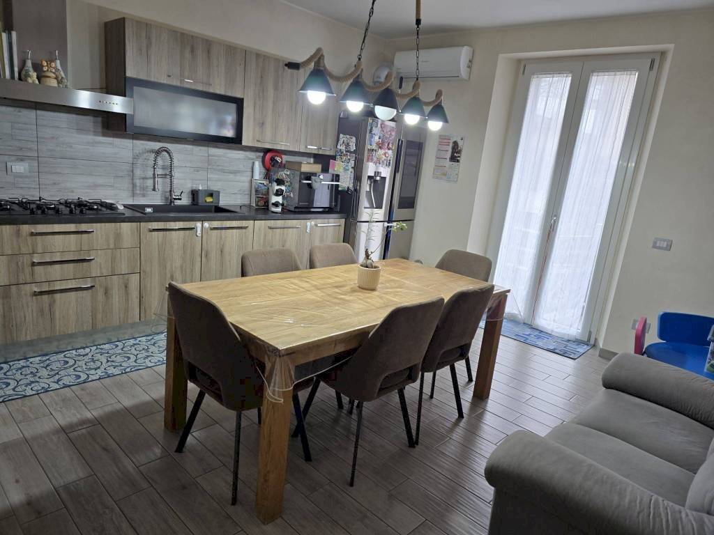 Cucina - Villa via Brioni, 5, Varese (neighborhood San Fermo) - photo 2