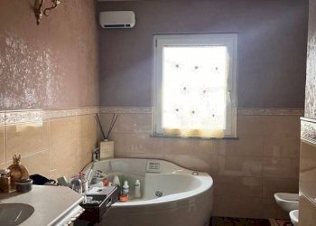 Bagno - Villa via Brioni, 5, Varese (zona San Fermo) - foto 18