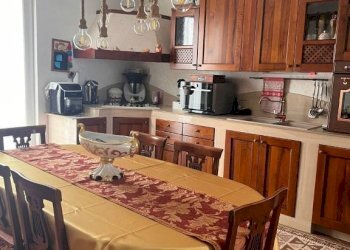 Cucina - Villa via Brioni, 5, Varese (zona San Fermo) - foto 21
