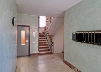 Interno palazzo - Trilocale via Speri della Chiesa Jemoli, 10, Varese - foto 4