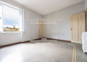 Camera da letto - Appartamento corso Monte Grappa, Genova (zona San Fruttuoso) - foto 12