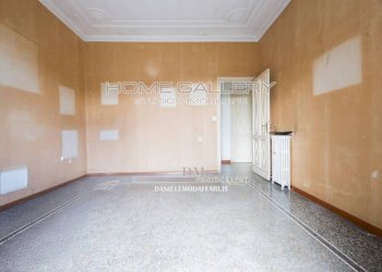 Camera da letto - Appartamento corso Monte Grappa, Genova (zona San Fruttuoso) - foto 24