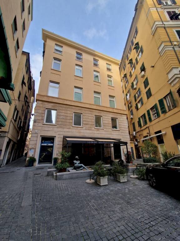 Cortile interno - Bilocale via di San Sebastiano, Genova - foto 1