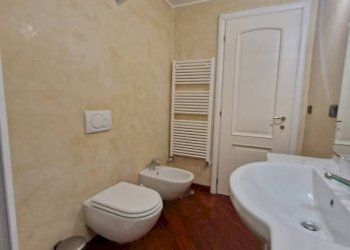 Bagno - Bilocale via di San Sebastiano, Genova - foto 10