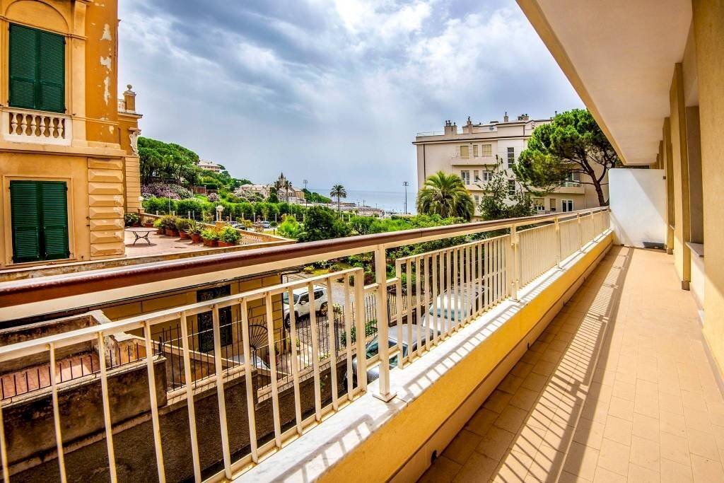 Balcone - Appartamento viale Nazario Sauro, Genova (zona Albaro) - foto 1