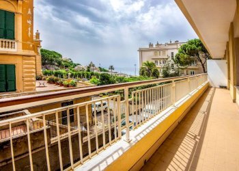 Balcone - Appartamento viale Nazario Sauro, Genova (zona Albaro) - foto 1