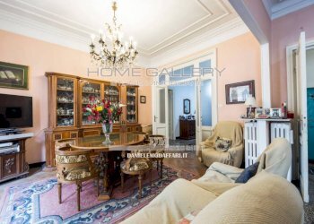 Salone - Appartamento via Antonio Crocco, Genova (zona Castelletto) - foto 19