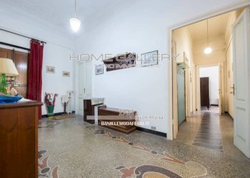 Corridoio - Appartamento via Antonio Crocco, Genova (zona Castelletto) - foto 16