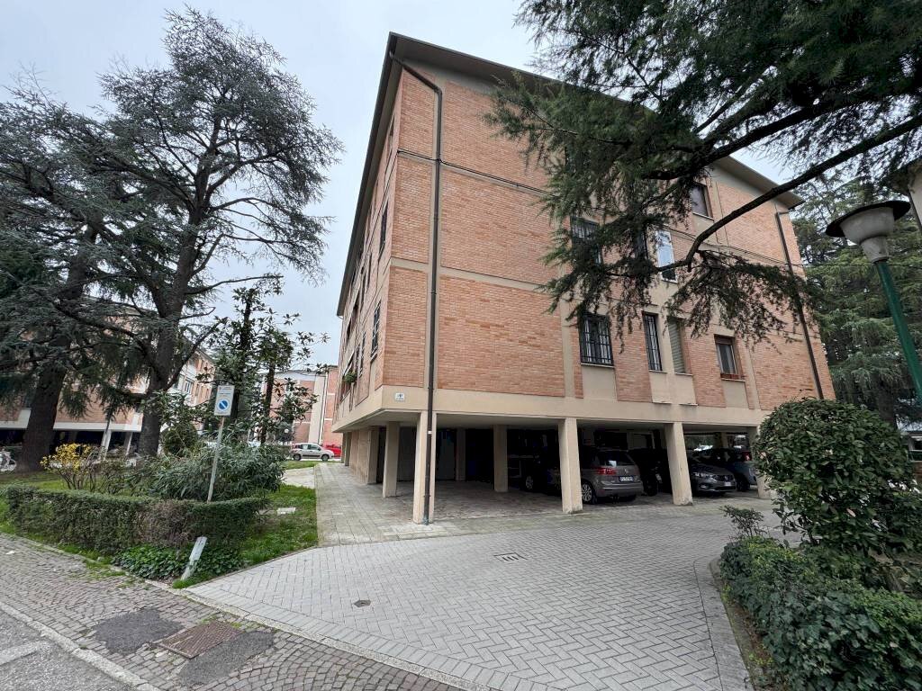 Facciata - Quadrilocale via Isaac Newton, 1, Bologna (zona Barca) - foto 2