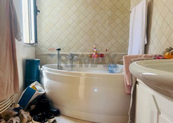 Bagno - Casa semi indipendente via marzabotto
 
68, Ragusa - foto 25