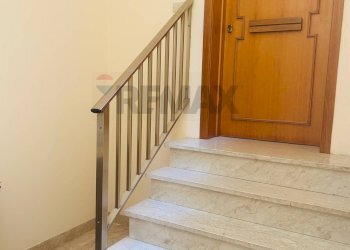 Scale - Trilocale via marzabotto
 
68, Ragusa - foto 3