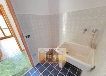 Bagno - Appartamento via Vincenzo Bellini, Signa - foto 21