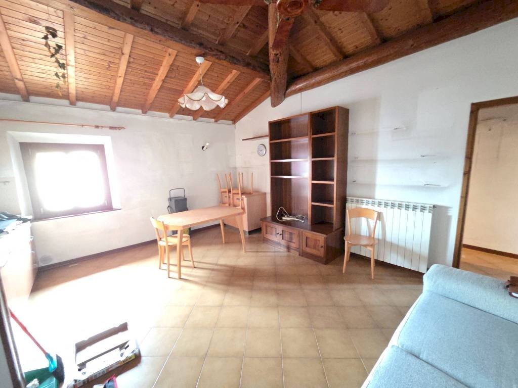 Salone - Bilocale via Giuseppe Giusti, Vinci - foto 1