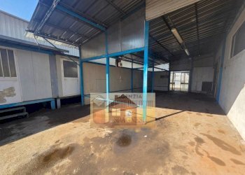 Cortile interno - Capannone via Pistoiese, Campi Bisenzio - foto 15