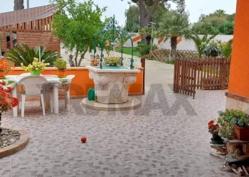 Terrazza - Villa Via Strada per Vittoria
 
50, Vittoria - foto 6