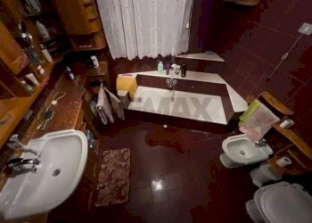 Bagno - Villa Via Strada per Vittoria
 
50, Vittoria - foto 22