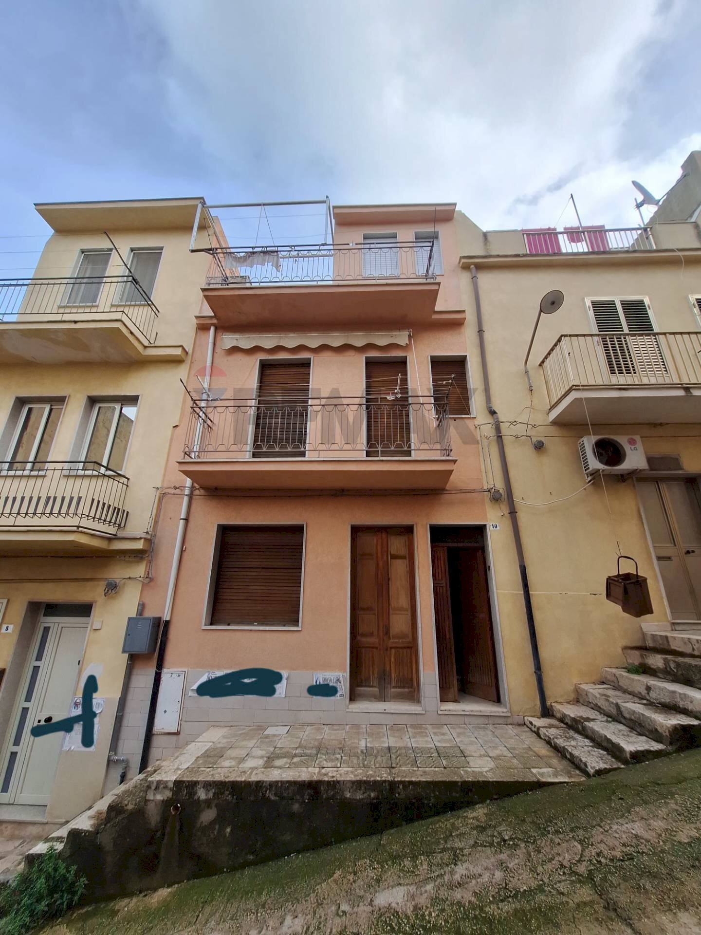 Edificio prospetto - Independent house via Messina
 
10, Comiso - photo 1