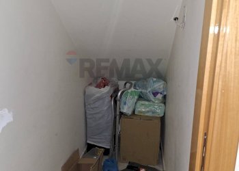 Ripostiglio piano terra - Independent house via Messina
 
10, Comiso - photo 4