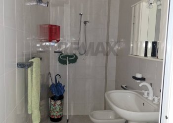 Bagno piano terra - Independent house via Messina
 
10, Comiso - photo 6