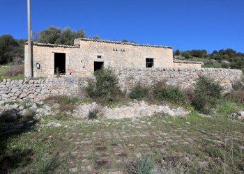 Casa all\'aperto - Rustico c.da Galerme
 
snc, Ragusa - foto 4