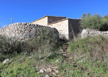 Vista delle montagne - Rustico c.da Galerme
 
snc, Ragusa - foto 9