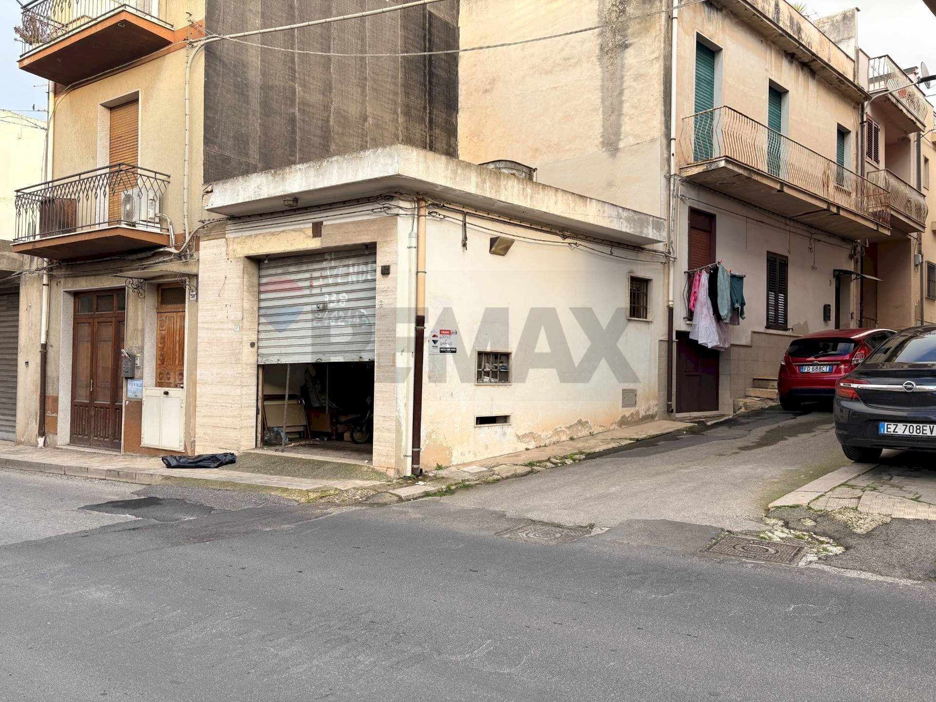 Edificio all\'aperto - Box Via Garibaldi
 
52, Comiso - photo 2