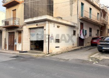 Edificio all\'aperto - Box Via Garibaldi
 
52, Comiso - photo 2