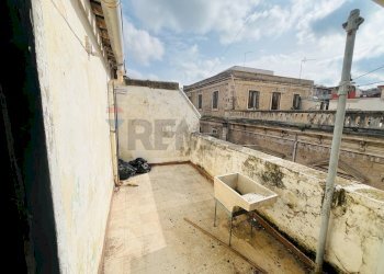 Terrazza - Quadrilocale Via G.Leopardi
 
5, Lentini - foto 5