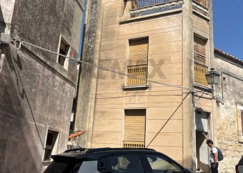 Edificio all\'aperto - Casa indipendente Corso Regina Elena
 
55, Modica - foto 2