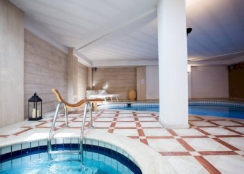 Piscina - Hotel Aosta - foto 13