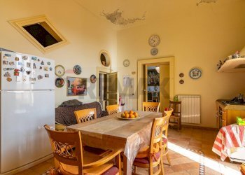 Sala da pranzo - Independent house Via Ronco Paganini
 
9, Ispica - photo 34