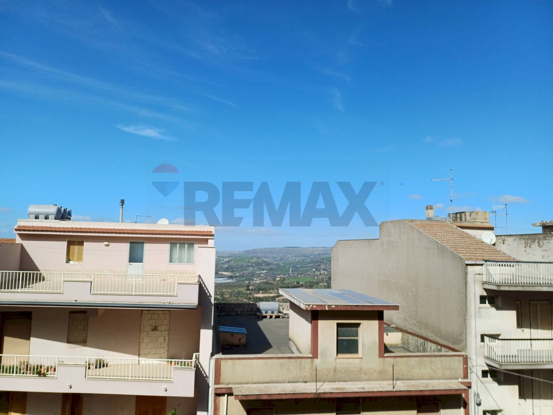 Edificio all\'aperto - Appartamento C/so Kennedy
 
63, Chiaramonte Gulfi - foto 2