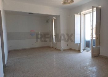 Stanza vuota - Appartamento C/so Kennedy
 
63, Chiaramonte Gulfi - foto 1