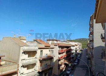 Edificio all\'aperto - Appartamento C/so Kennedy
 
63, Chiaramonte Gulfi - foto 3