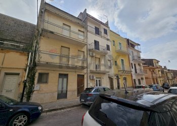 Edificio all\'aperto - Casa indipendente via Paolo Leni Spadafora
 
38, Ragusa - foto 5