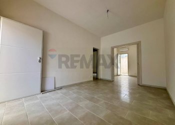 Stanza vuota - Casa indipendente Via Ferrara
 
17, Ragusa - foto 23