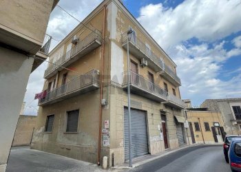 Edificio all\'aperto - Appartamento Corso Nino Barone
 
180, Modica - foto 1