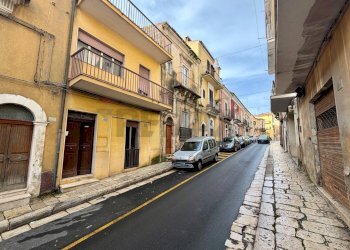Edificio all\'aperto - Casa indipendente Via Salvatore
 
98, Ragusa - foto 4