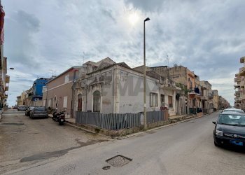 Edificio all\'aperto - Casa indipendente Viale della Repubblica
 
52, Pozzallo - foto 4