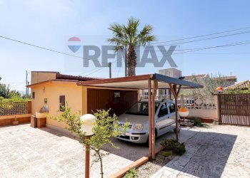 Casa all\'aperto - Casa semi indipendente Via Beata M Schininà
 
38, Vittoria - foto 7