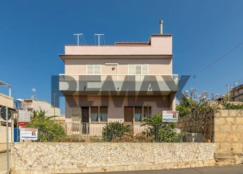 Edificio all\'aperto - Appartamento VIA BARBICINTI
 
20, Ragusa - foto 1