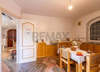 Sala da pranzo - Villa Via Australia
 
42, Ragusa - foto 30