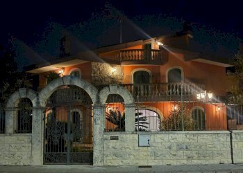 Edificio all\'aperto - Villa Via Australia
 
42, Ragusa - foto 67