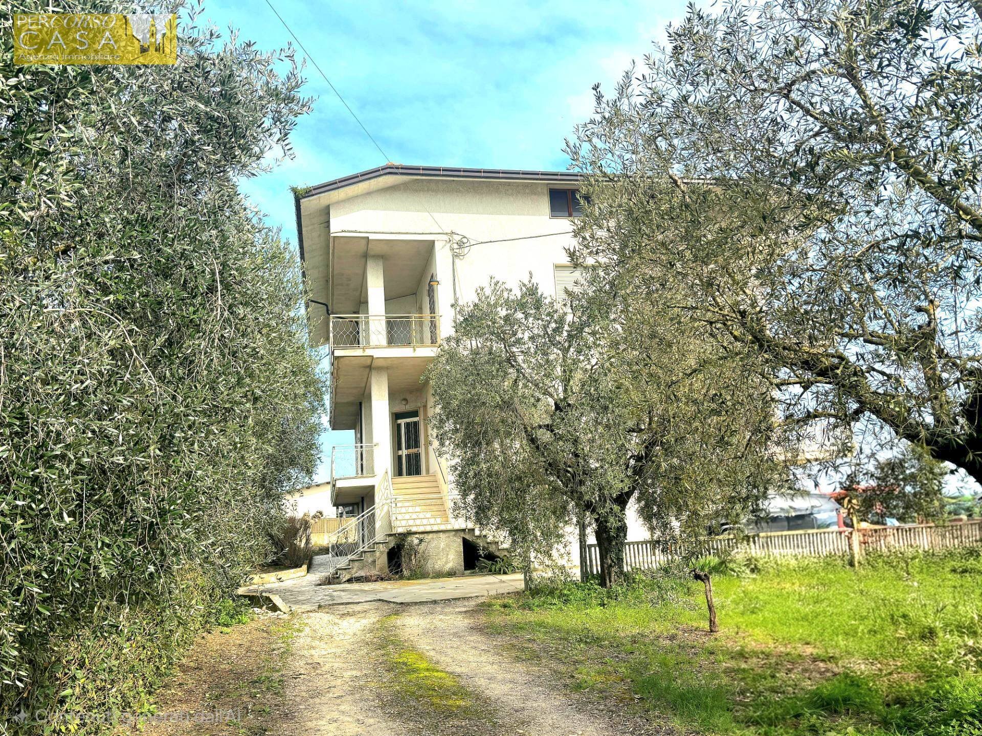 Foto 1 - Quadrilocale Via Metella Nuova, Sant'Omero - foto 1