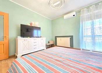 Camera da letto - Two-room apartment Alba - photo 13