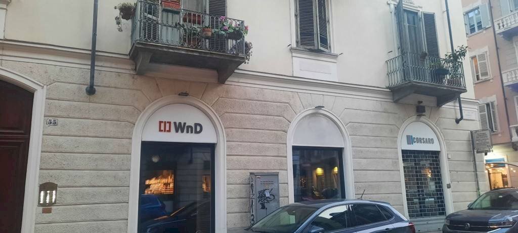 Facciata - Negozio via Vincenzo Gioberti, 55, Torino (zona Crocetta) - foto 3
