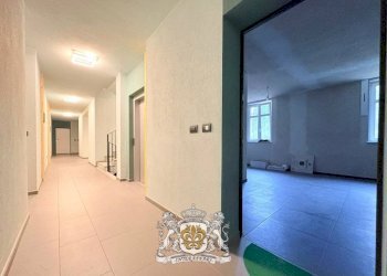 Corridoio - Two-room apartment via Cuneo, 14, Boves - photo 23