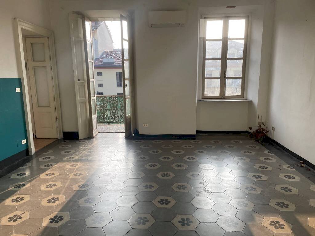 Soggiorno - Four-room apartment via Alessandro Manzoni, 27, Torino (neighborhood Centro) - photo 3