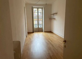 Camera da letto - Four-room apartment via Alessandro Manzoni, 27, Torino (neighborhood Centro) - photo 36